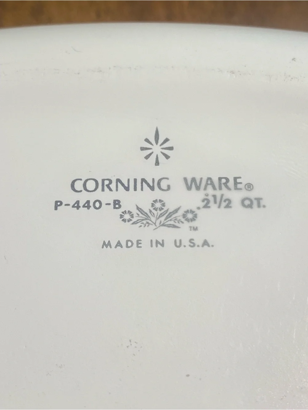 Corningware 2.5 Qt Filagree casserole pan Pyrex Glass Lid